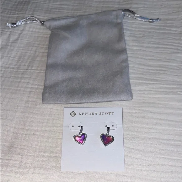 Kendra Scott Heart Drop Earrings | Purple & Pink Iridescent | NEW - Picture 5 of 5